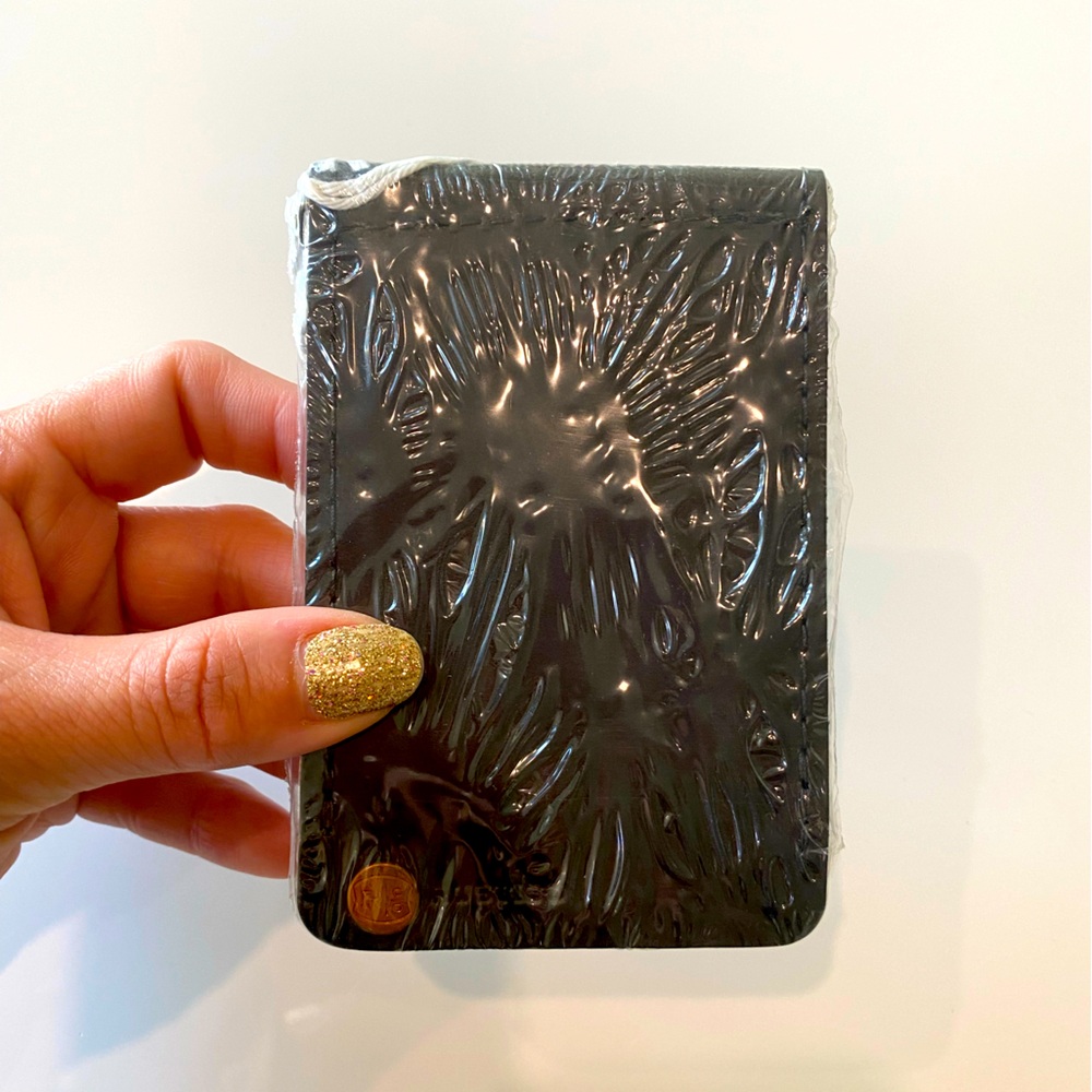 Rustico Money Clip Leather Wallet in black with Stitching